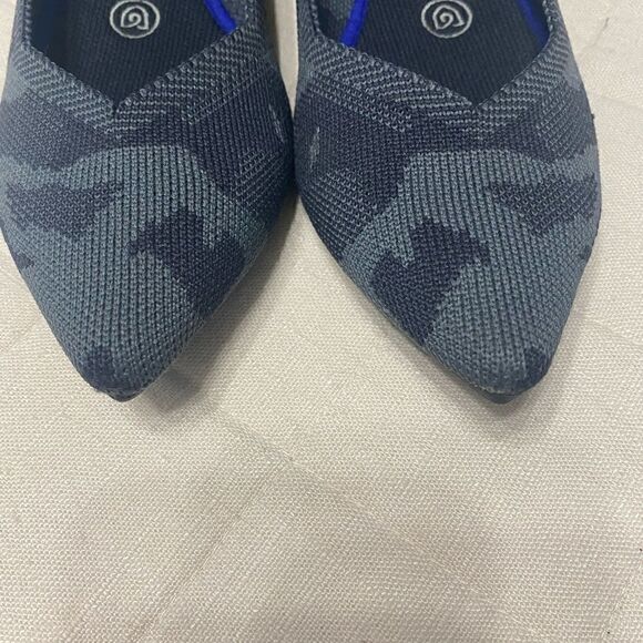 Rothy’s Camouflage Flats Women Size 7.5 - Picture 2 of 12